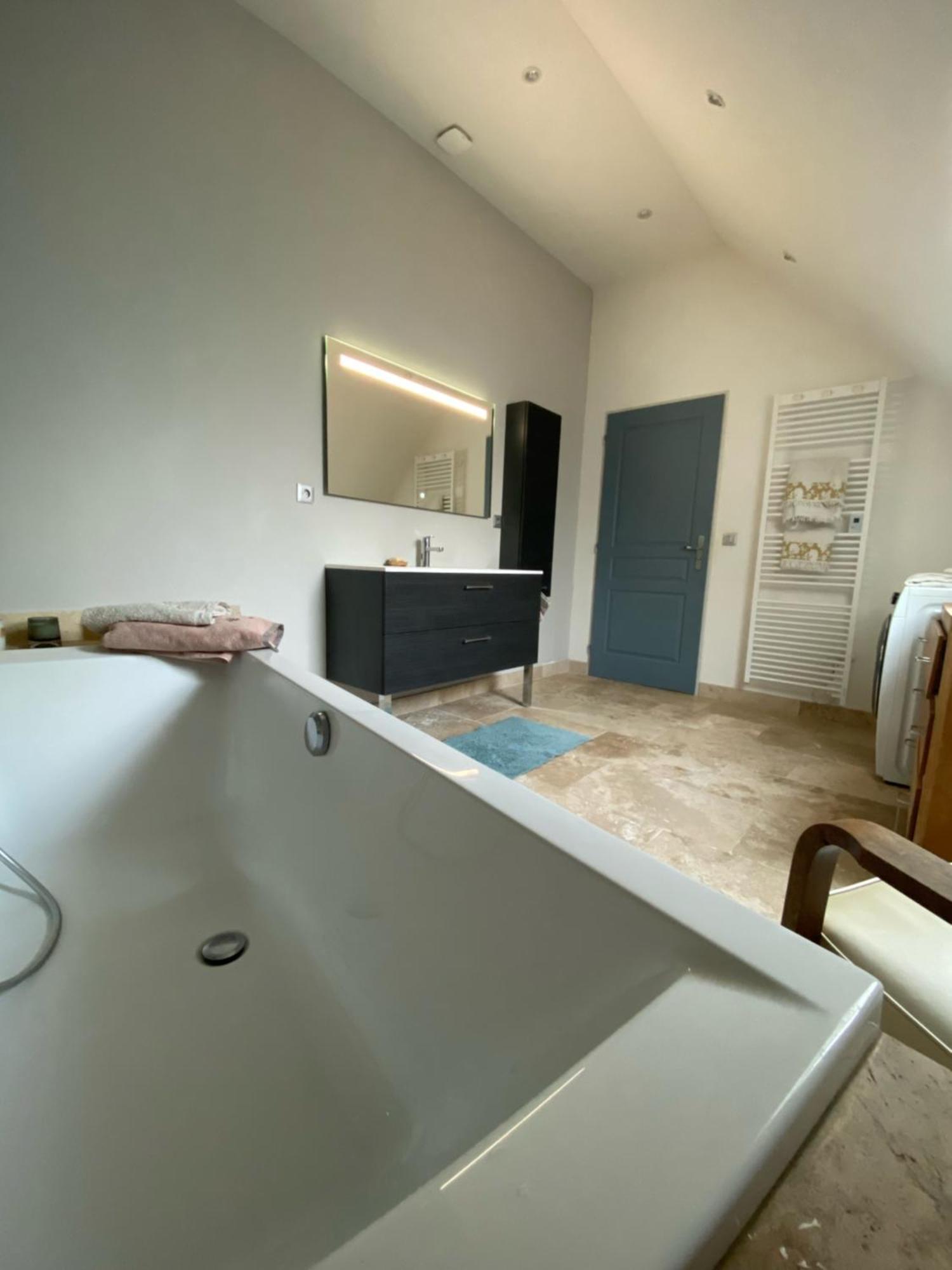 La Cour Verte Chambres D'Hotes Montépilloy エクステリア 写真
